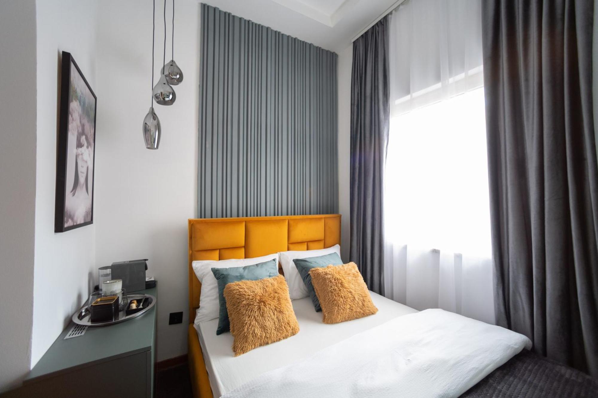 Natali Luxury Suites Belgrade Bilik gambar