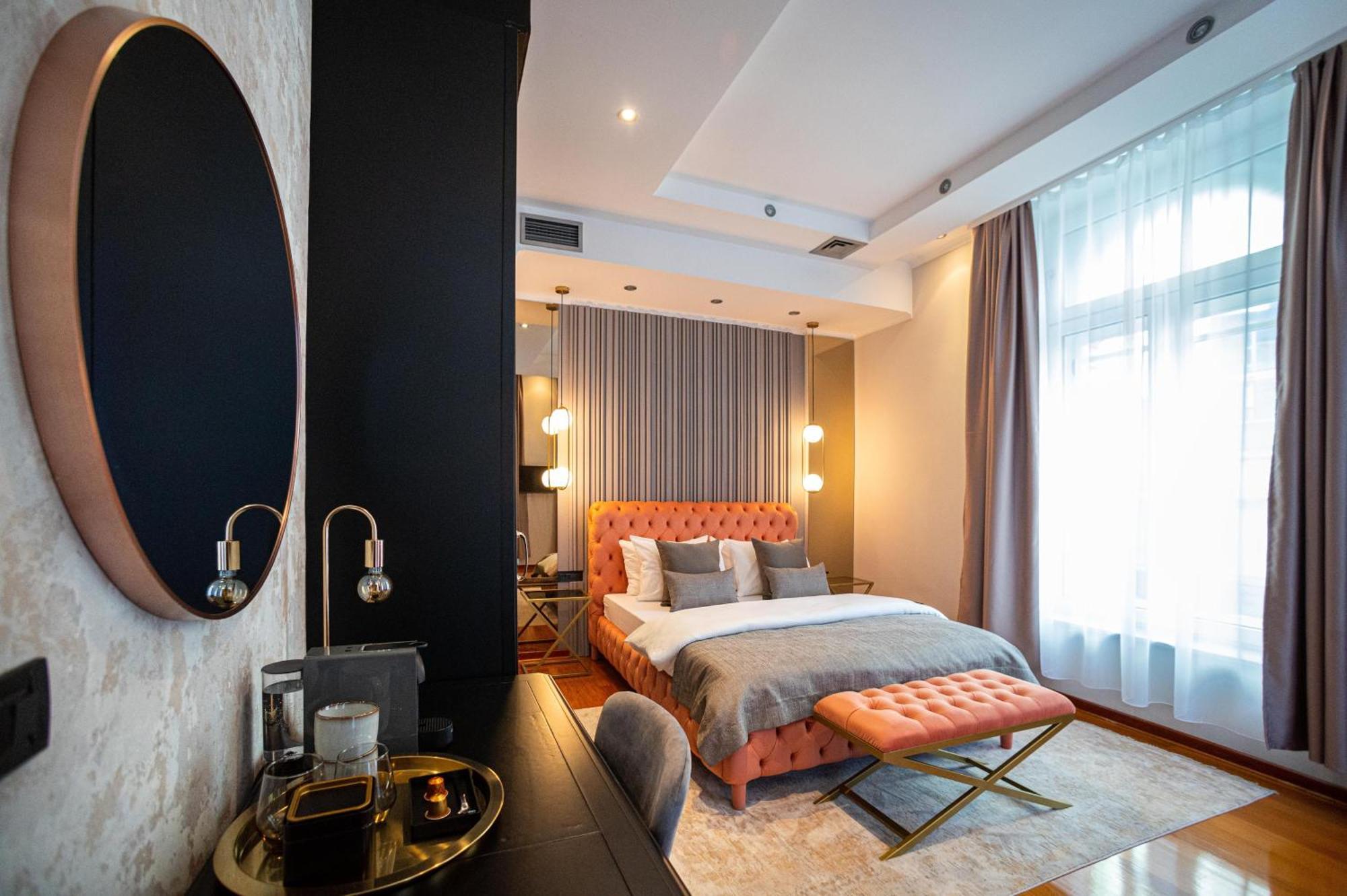 Natali Luxury Suites Belgrade Bilik gambar
